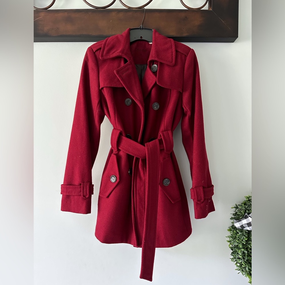 Calvin Klein red wool coat. Double breasted. Size 2.